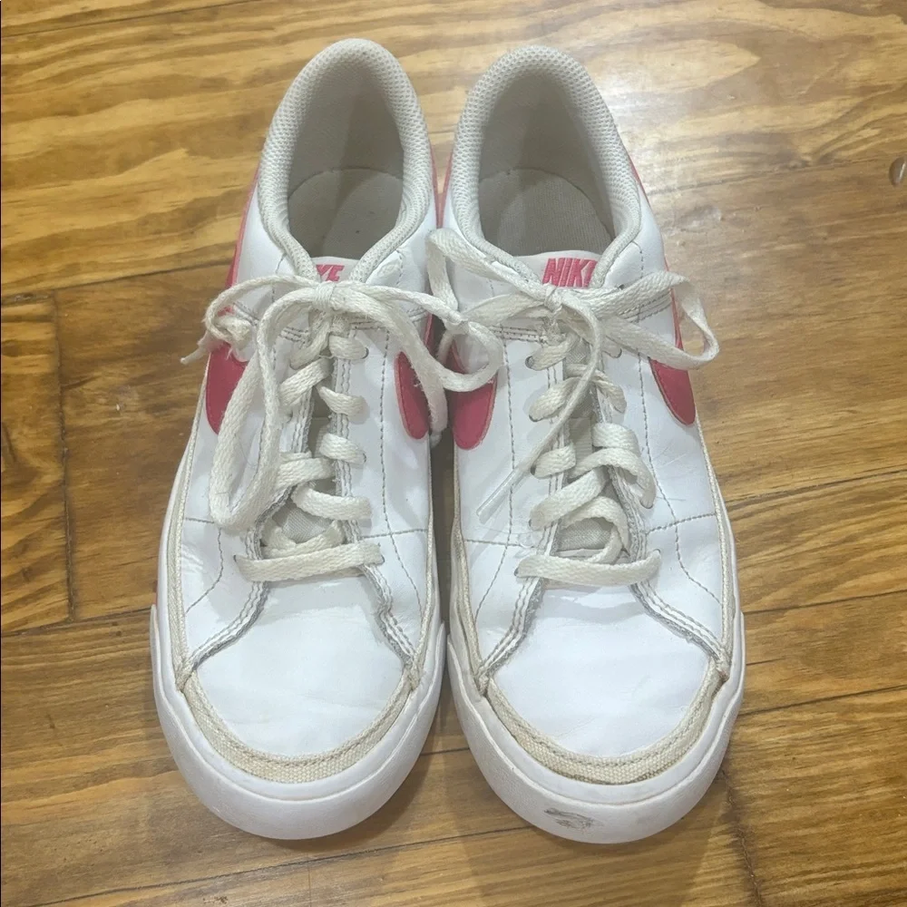 Nike Court Legacy Sneakers White & Laser Fuchsia Pink Swoosh Size 4Y